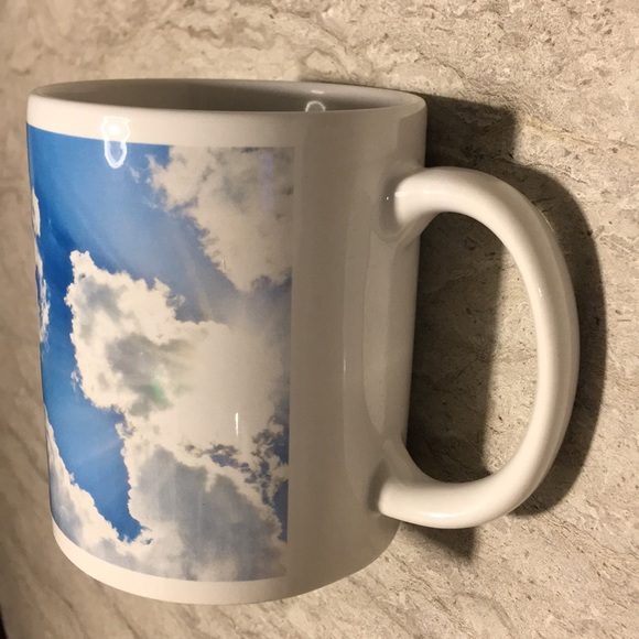 GALLERY LINDARUTH “BetweenClouds” photo on a mug. - Picture 3 of 5